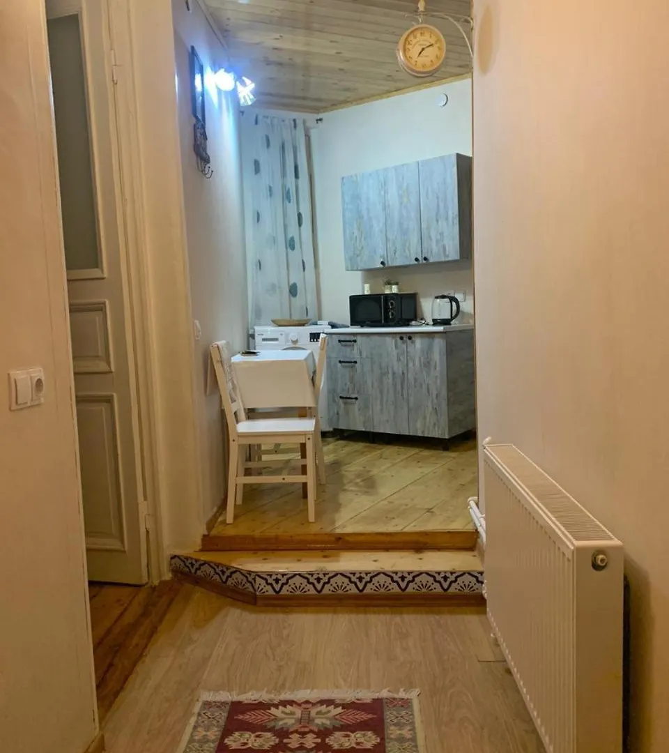 Eka'S Home With A Beautiful Garden Tiflis Daire
