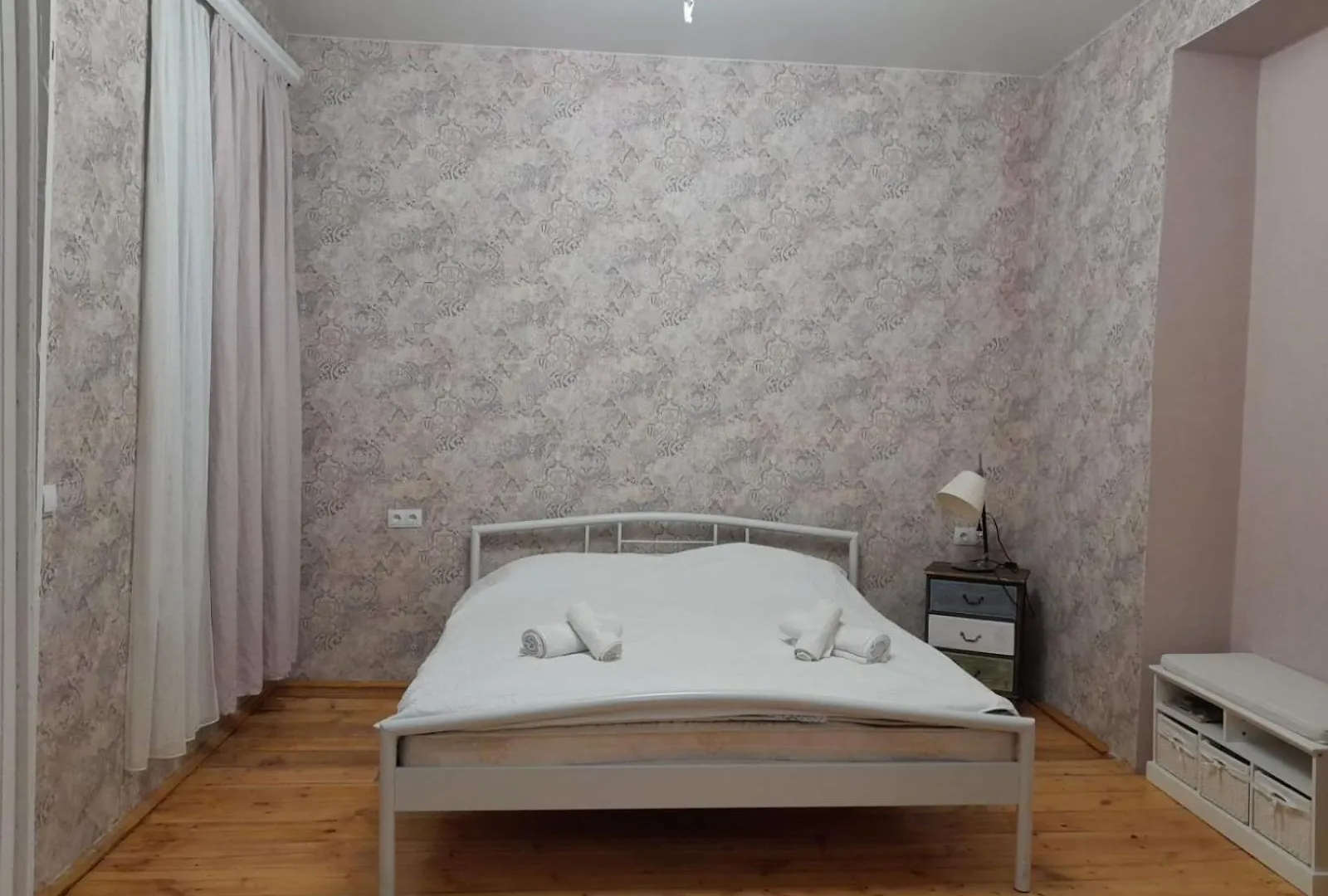 Eka'S Home With A Beautiful Garden Tiflis