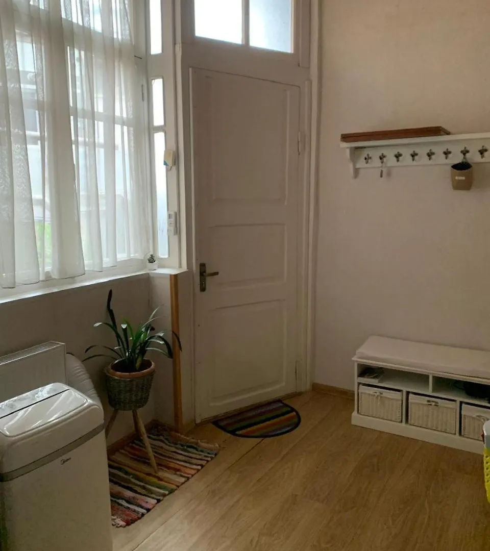 Apartament Eka'S Home With A Beautiful Garden Tbilisi